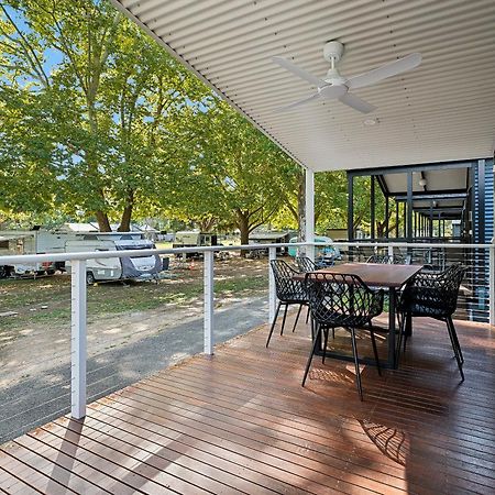 Myrtleford Holiday Park Екстер'єр фото
