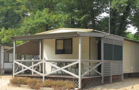 Myrtleford Holiday Park Екстер'єр фото