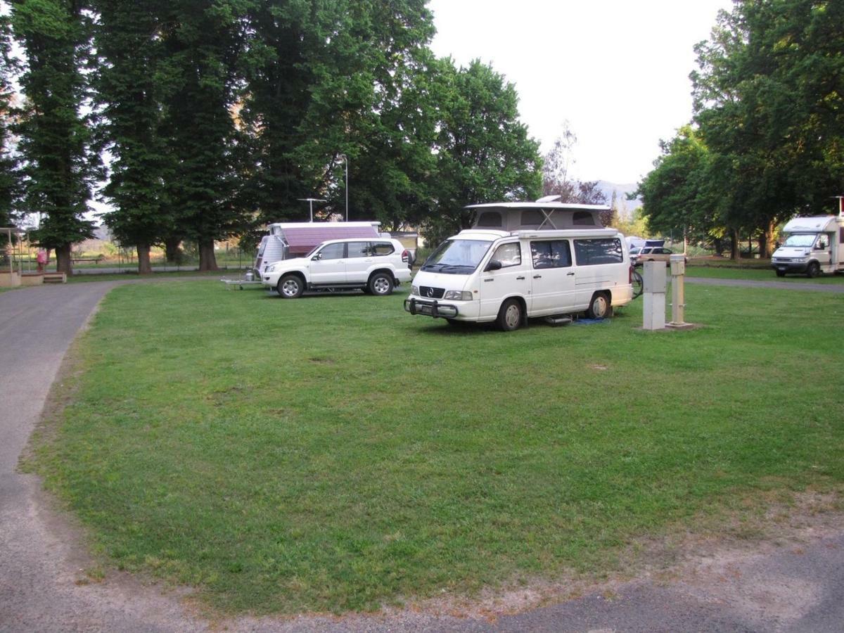 Myrtleford Holiday Park Екстер'єр фото
