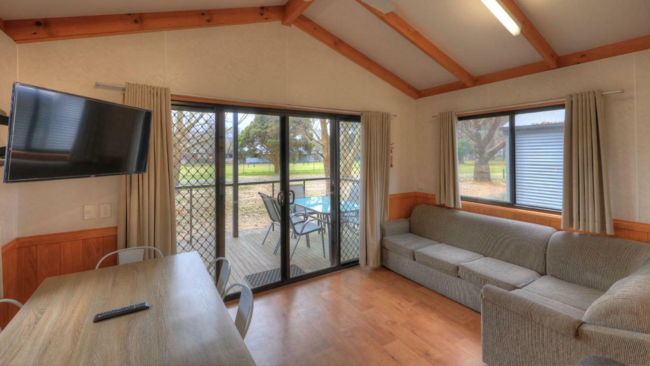 Myrtleford Holiday Park Екстер'єр фото
